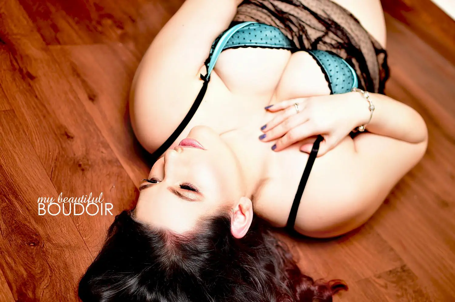 Boudoir Photography Outfit Ideas