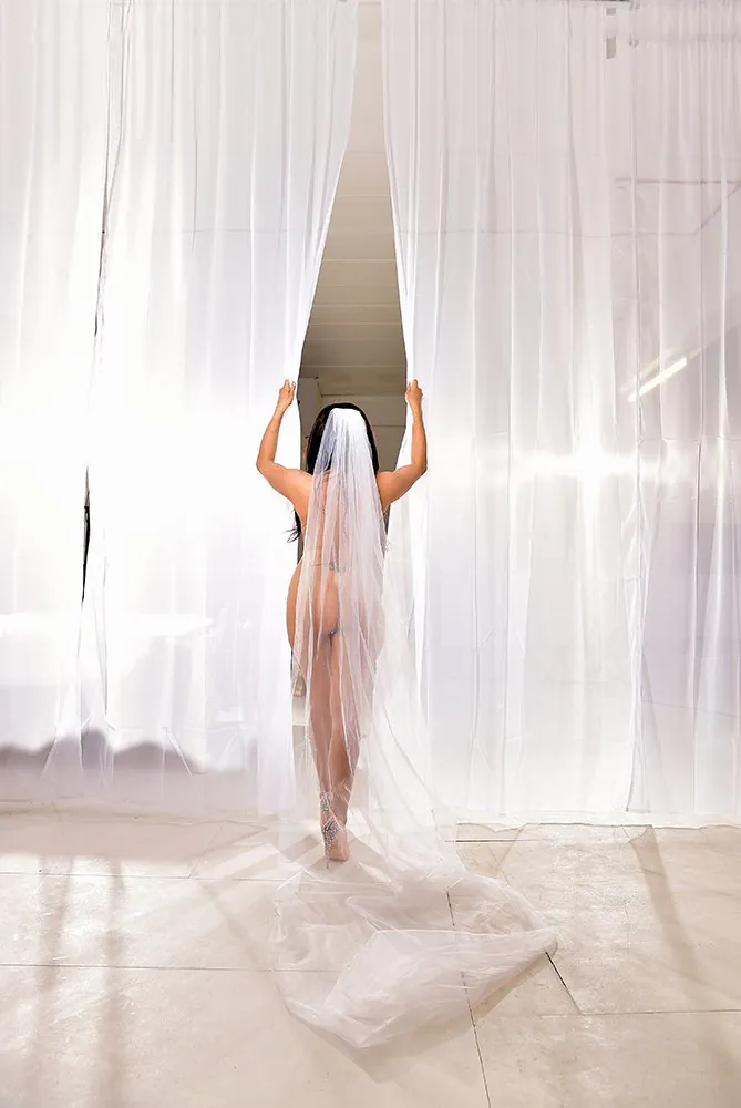 Bridal Boudoir Photoshoot Studio