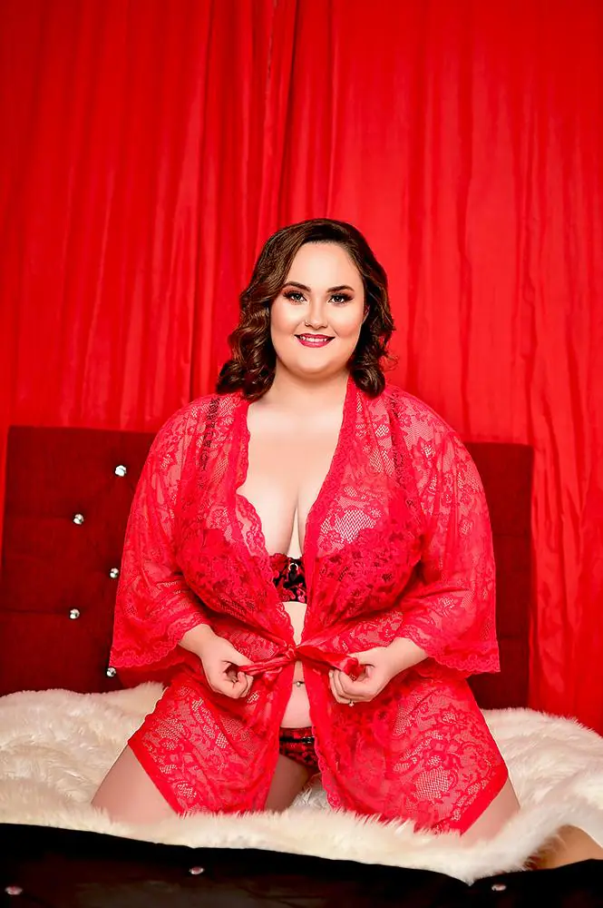Plus Size Curvy Photography Studio