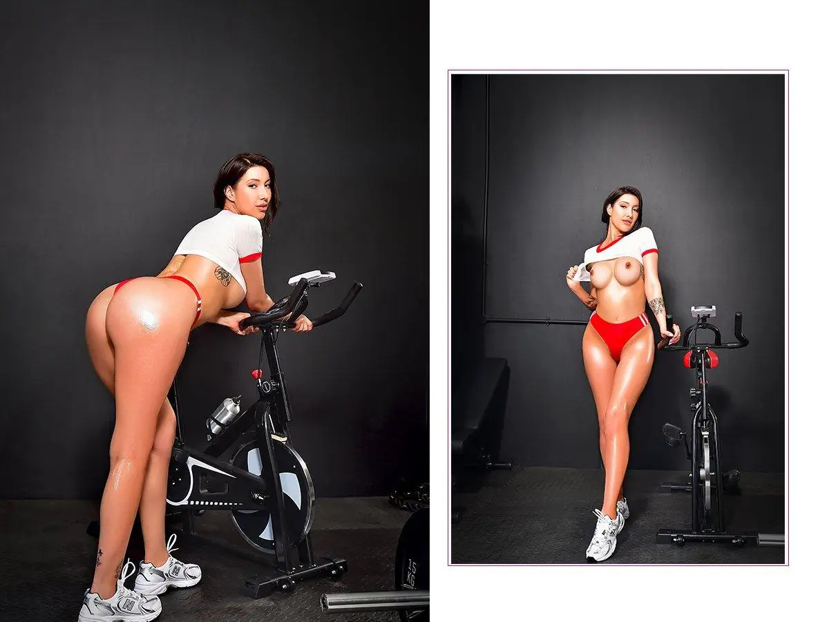 Fitness Boudoir Studio Photoshoot
