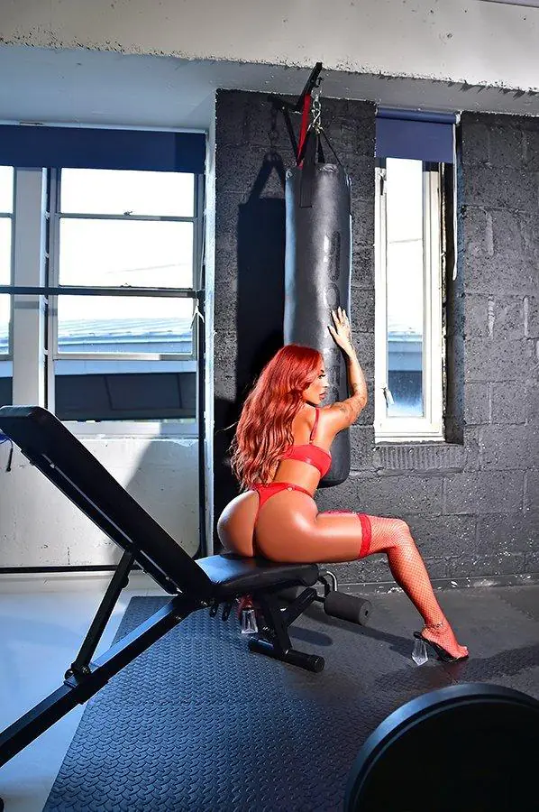 Fitness Boudoir Photoshoot Studio