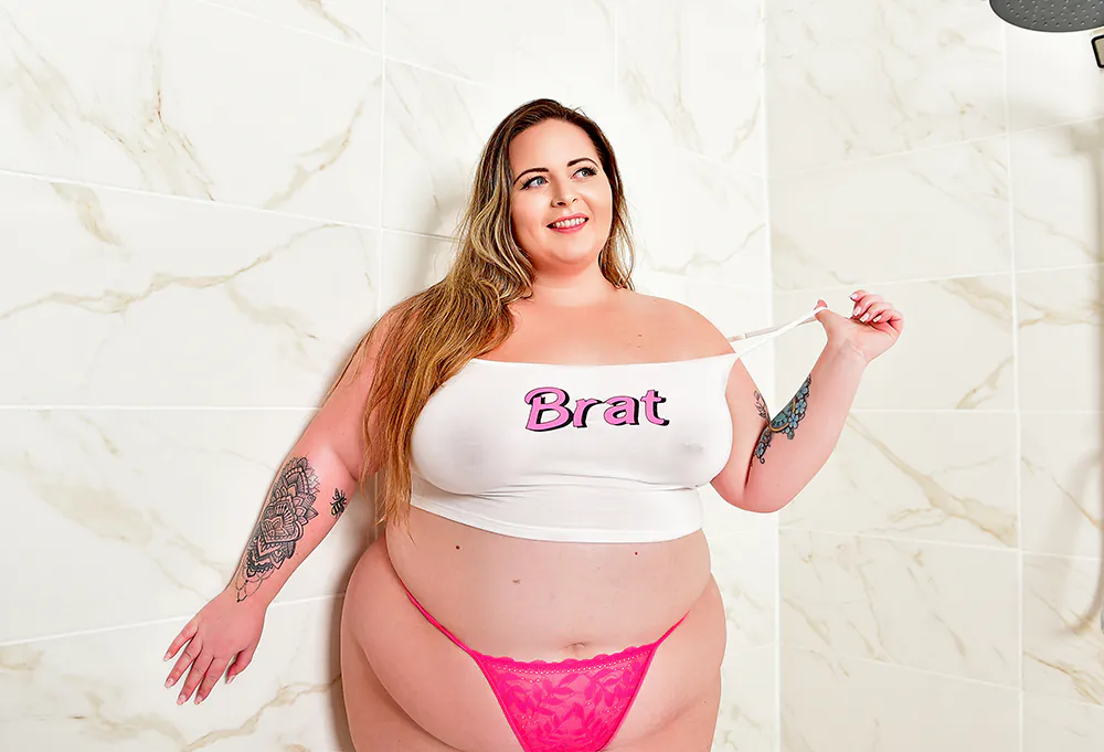 Plus Size Curvy Women Photography Studio